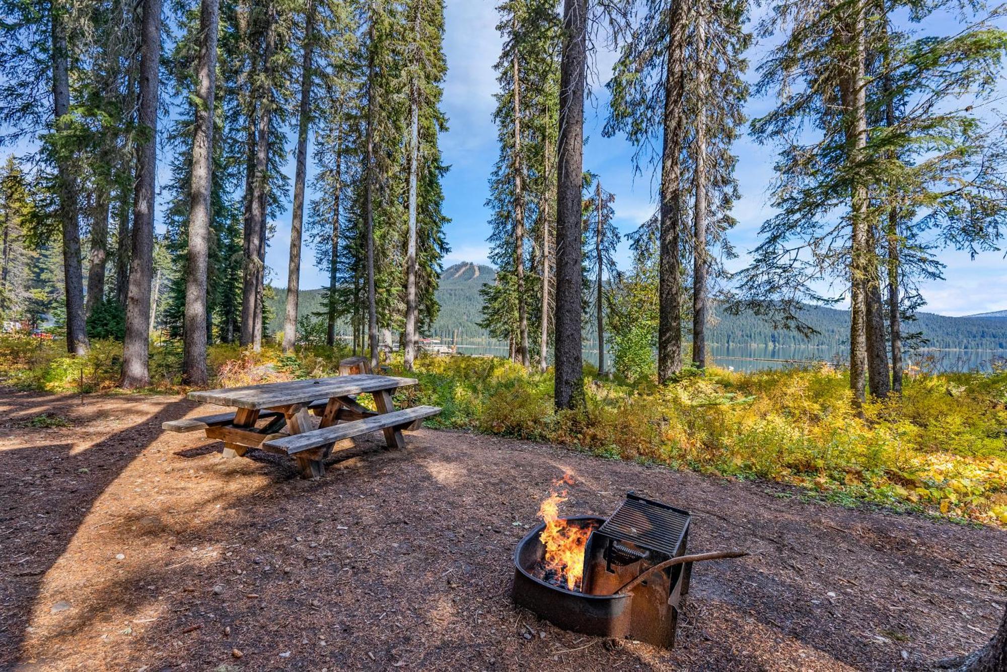 Shelter Cove Resort & Marina Odell Lake Exterior photo